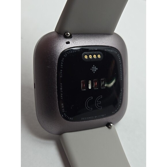 Fitbit Versa 2 Smartwatch Gray 40mm Alexa WR50M Always On Display No Charger - Picture 10 of 10